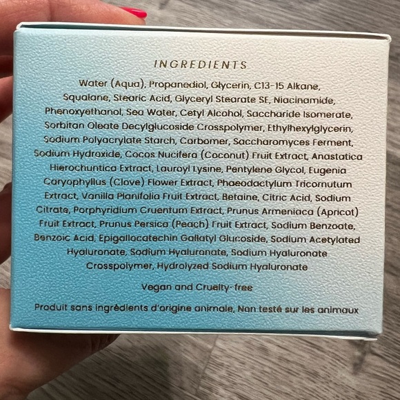 Ellis Brooklyn Satisfying Skin Caring Moisturizer - Picture 4 of 6